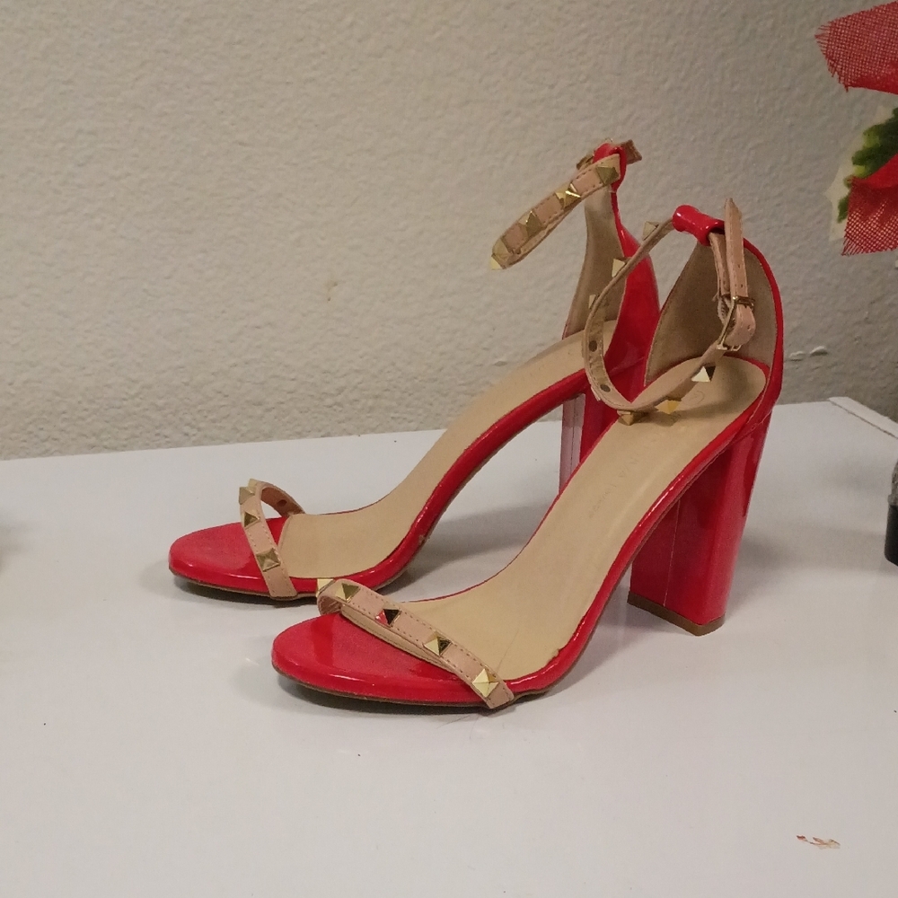 Wild Diva Red Patent Block Heel Sandals with Studded Tan Ankle Strap - Picture 7 of 7